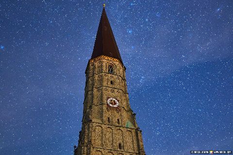 Gemeinde Zeilarn Landkreis Rottal-Inn Schildthurn Kirchenturm Nacht Sterne (Dirschl Johann) Deutschland PAN